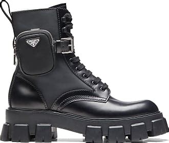 prada stiefel mit tasche